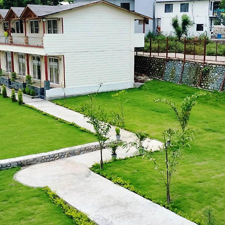 Qcent Woods Resort & Spa, Rishīkesh 외부 사진