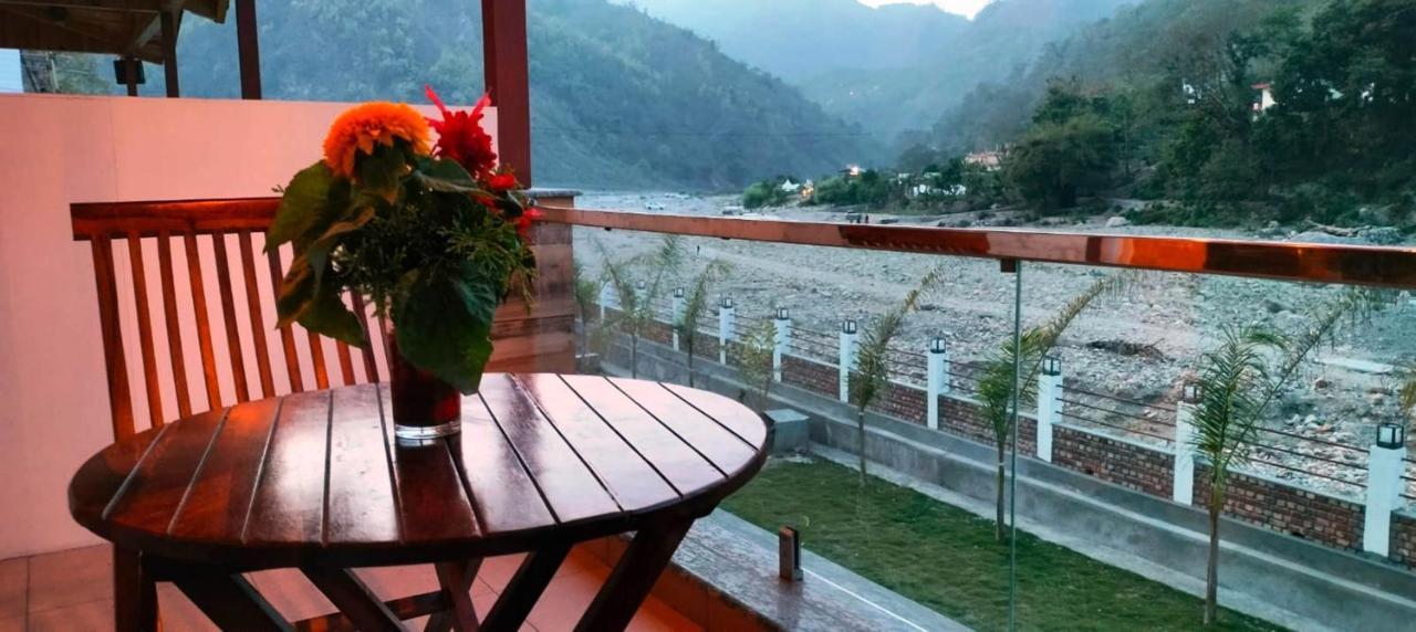 Qcent Woods Resort & Spa, Rishīkesh 외부 사진