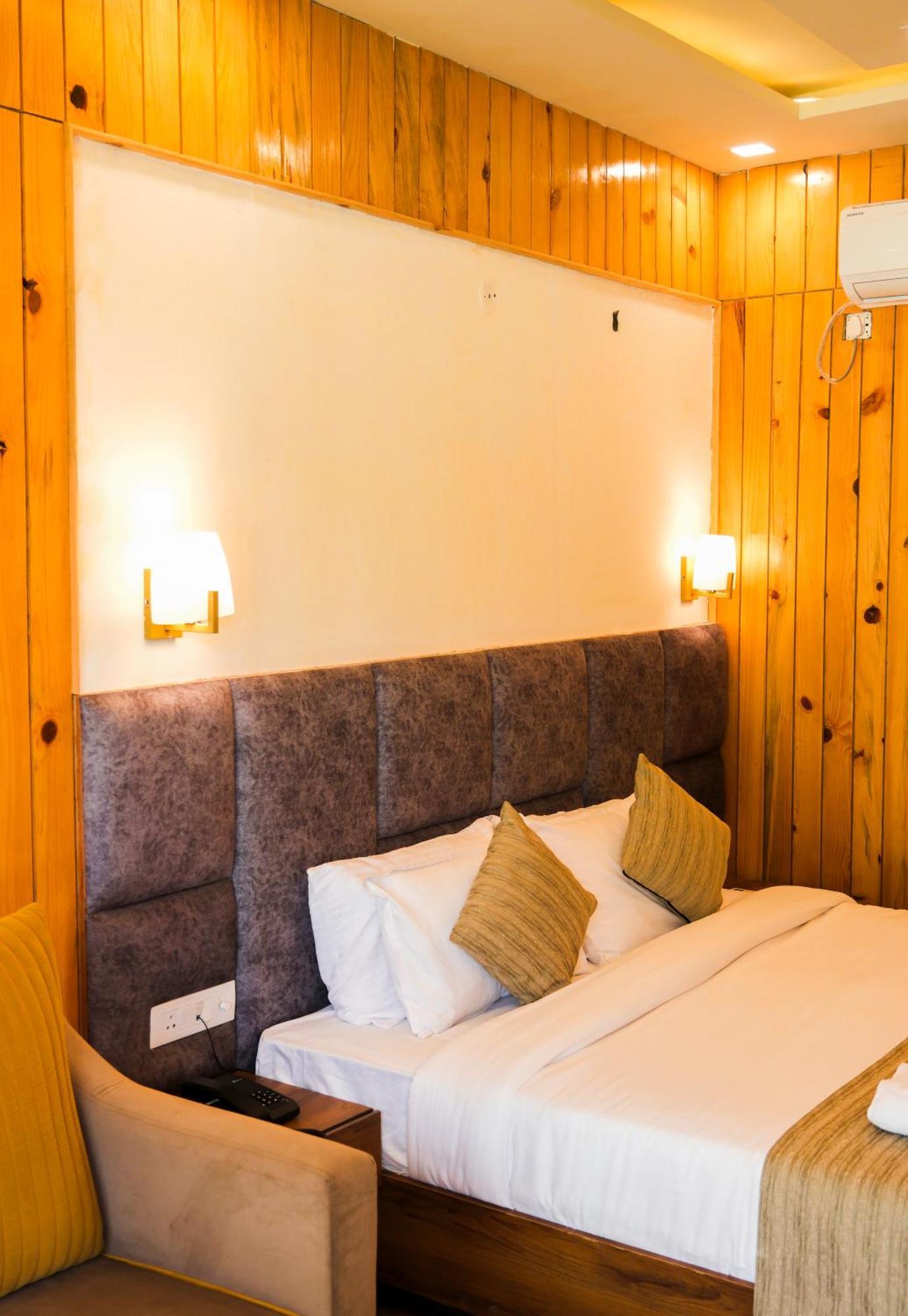 Qcent Woods Resort & Spa, Rishīkesh 외부 사진